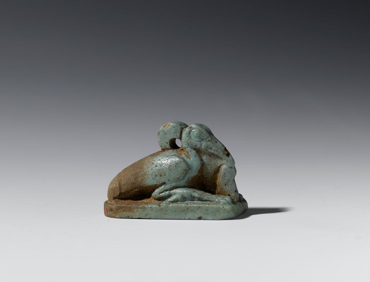 Pieni ibiksen hahmo, myöhäisestä Ptolemaioksen kaudesta, 664-30 eKr. (fajanssi) tekijältä Egyptian