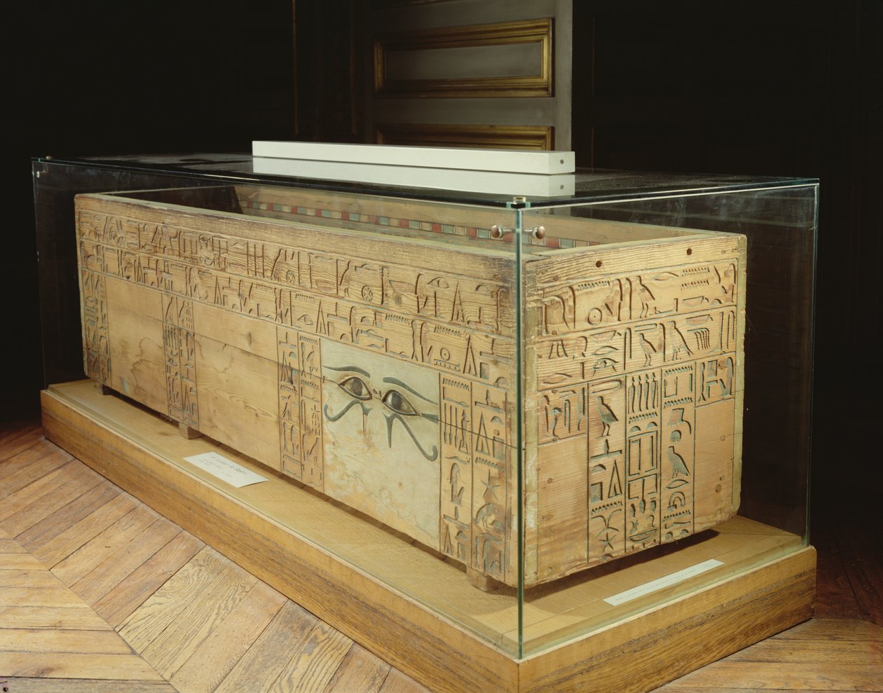 Huonekalut ja erilaiset esineet 1100- ja 1300-luvuilta tekijältä Egyptian 12th Dynasty