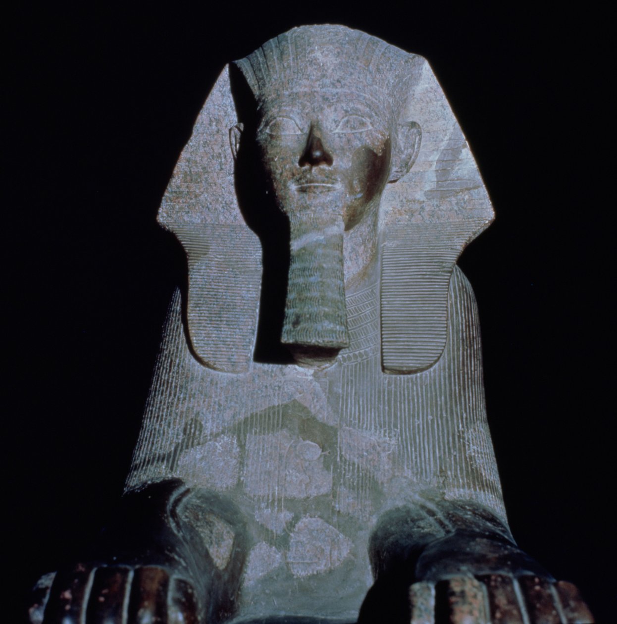 Kuningatar Hatshepsutin sfinksi Hatshepsutin ruumistemppelistä, Uudesta kuningaskunnasta (graniitti) tekijältä Egyptian 18th Dynasty
