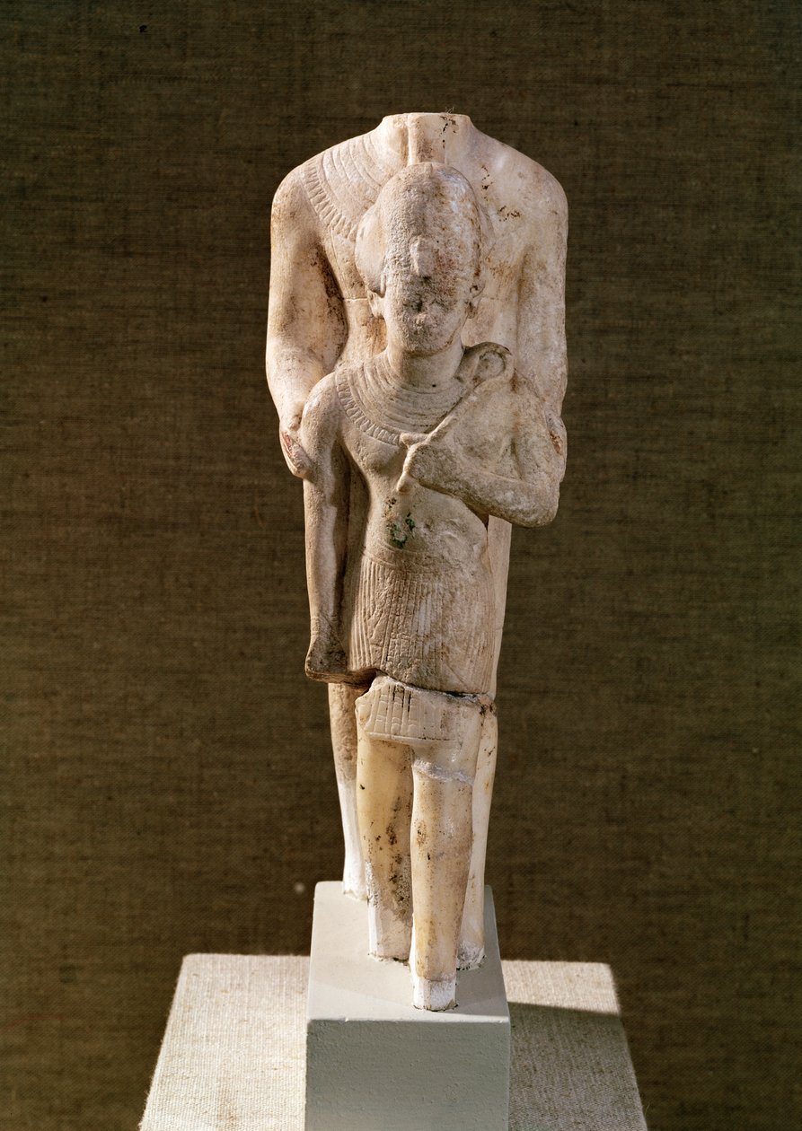 Amun suojelee Amenhotep III:ta (1382-44 eKr.) Amunin temppelistä Karnakissa (kalkkikivi) tekijältä Egyptian 18th Dynasty