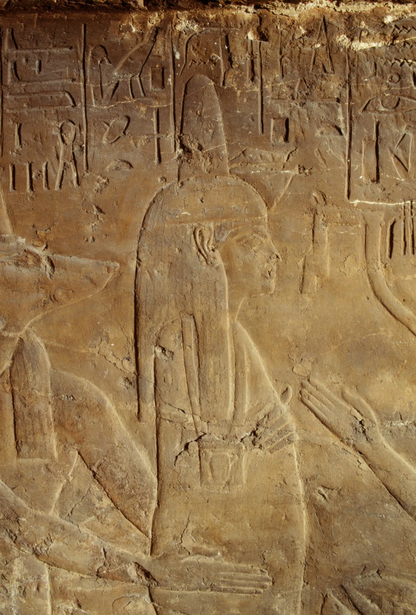 Anubis pitelee muumiota, reliefi Maian, Tutankhamonin imettäjän, haudasta, Saqqara, Egypti, Egyptin sivilisaatio, Uusi valtakunta, XVIII dynastia, Yksityiskohta tekijältä Egyptian 18th Dynasty