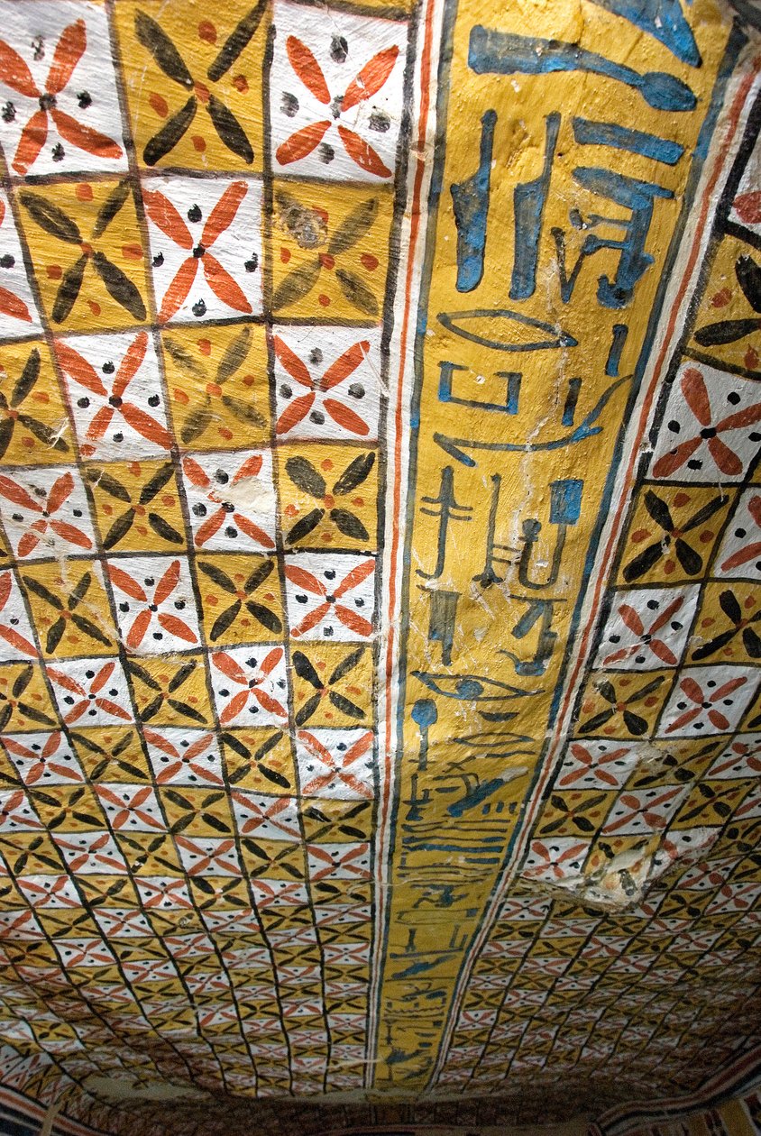 Egyptiläistä antiikkia: geometrisilla kuvioilla koristeltu katto, Tomb of Roy (TT255). 18. dynastia. Luxorin Länsirannalta Egyptistä tekijältä Egyptian 18th Dynasty