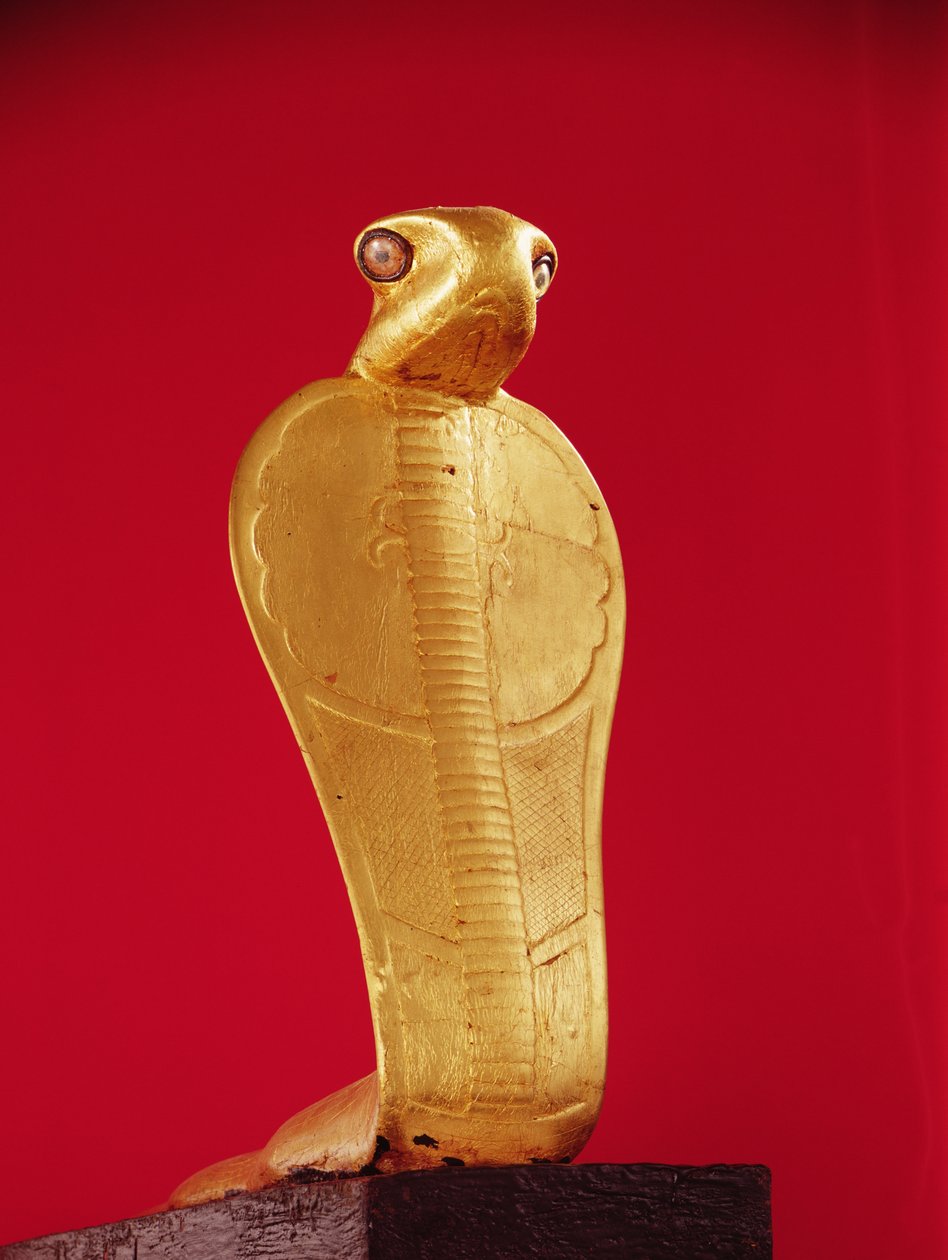 Kobra Netjer-Ankh Tutankhamonin haudasta (n. 1370-1352 eKr.) Uusi kuningaskunta (kullattua puuta) tekijältä Egyptian 18th Dynasty