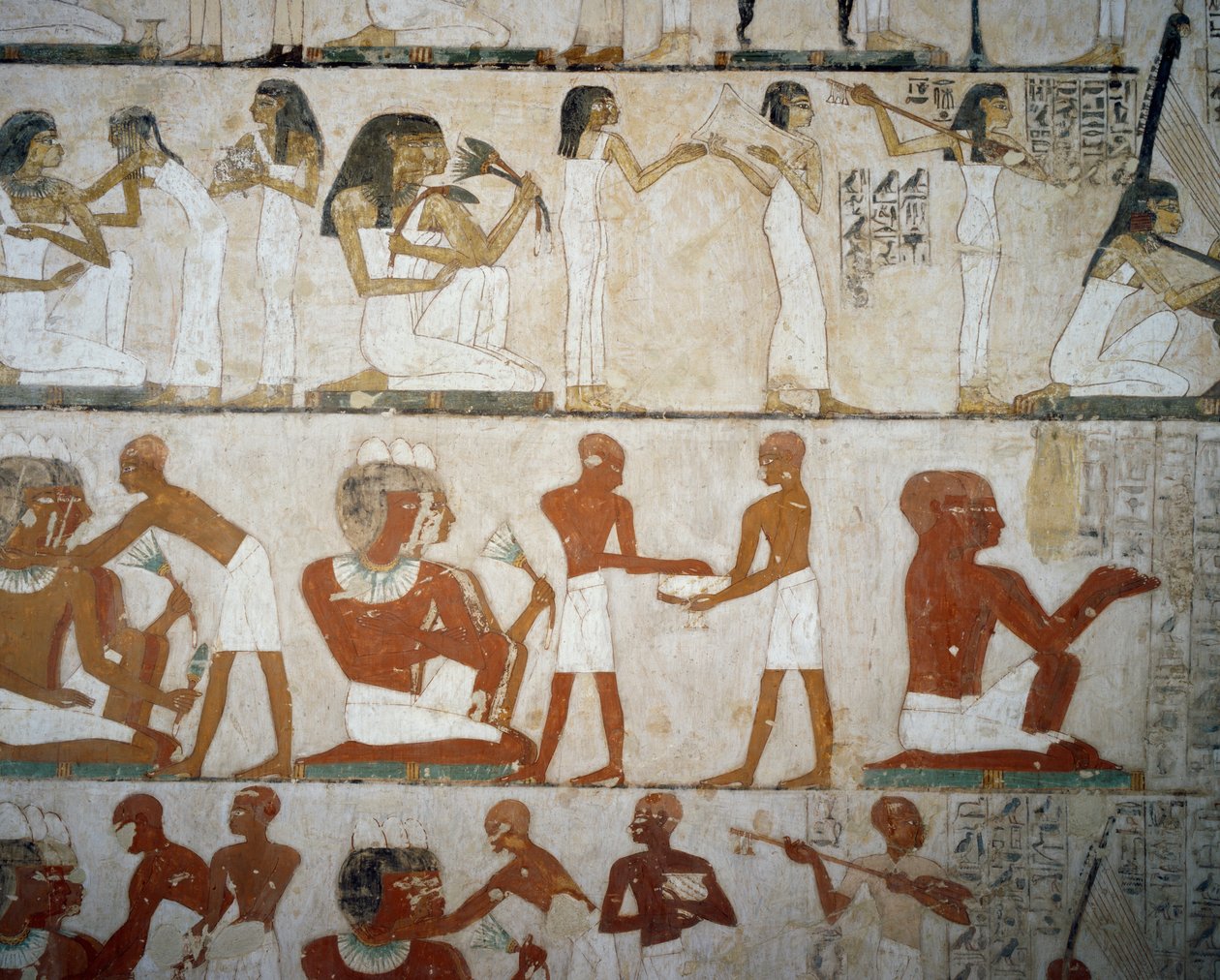 Hautajaiset naismuusikoiden, koruilla koristavien naisten, miesten ja muusikoiden kanssa, Rekhmiren hauta, Sheikh Abd el Qurnah Necropolis, Luxor, Thebes (Unescon maailmanperintöluettelo) tekijältä Egyptian 18th Dynasty