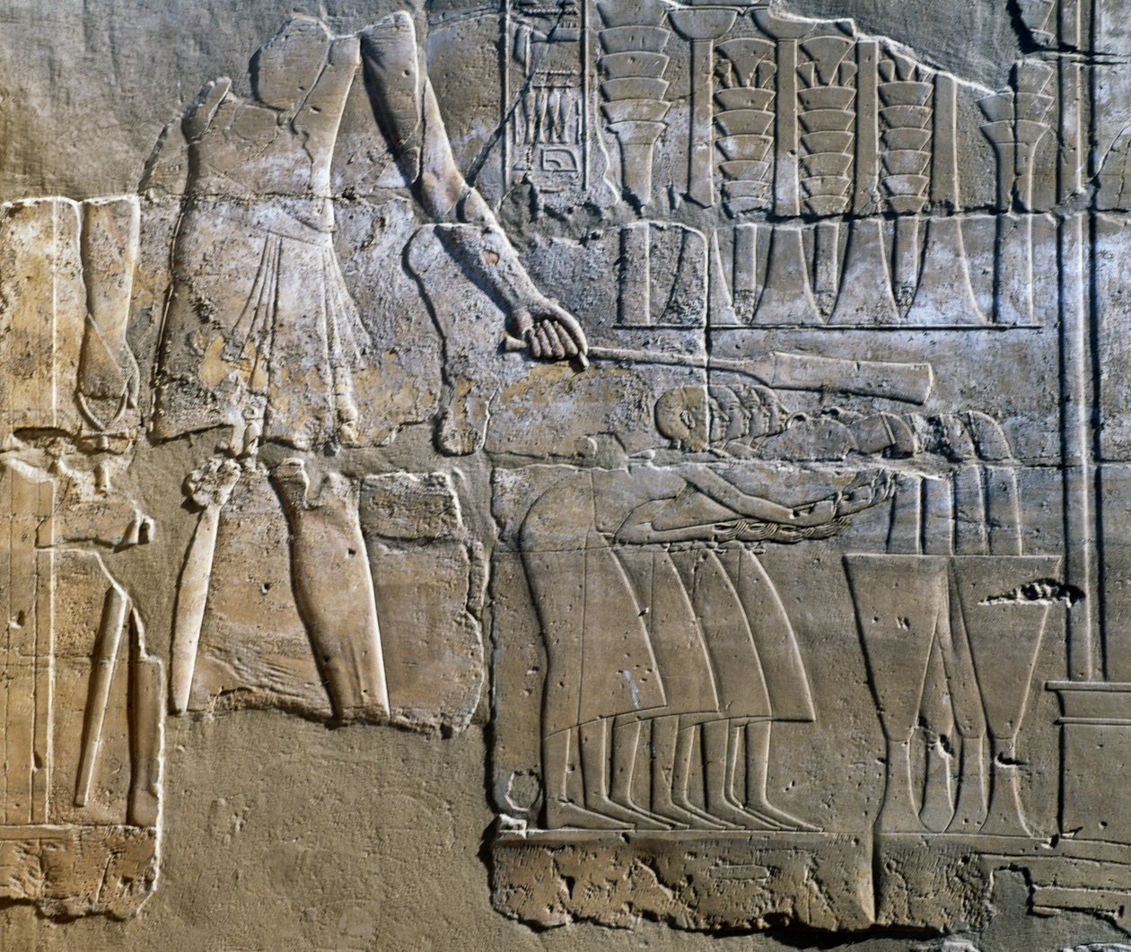 Naisten työtä valvova pappi, seinäreliefi, Amunin temppelin pylväikkö (Unescon maailmanperintöluettelo) tekijältä Egyptian 18th Dynasty