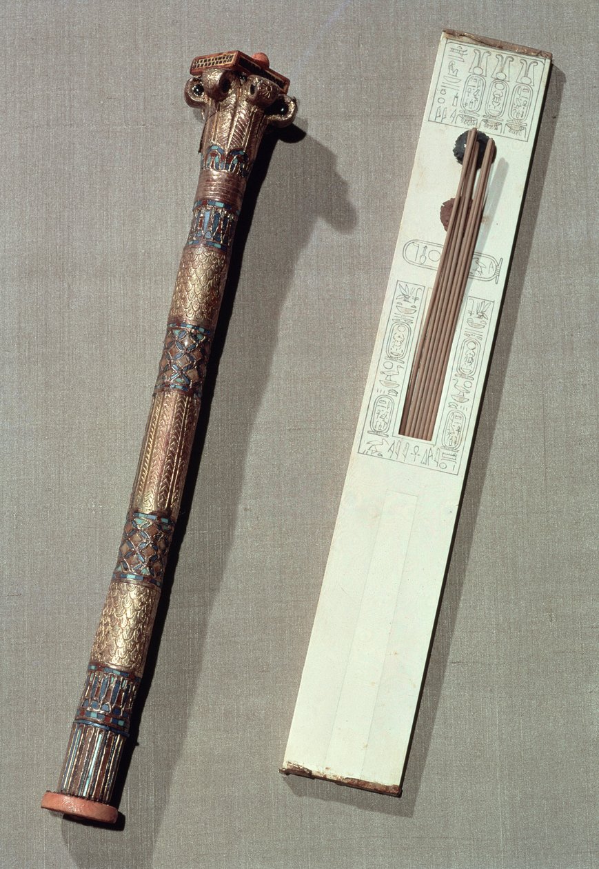 Scribes-paletti ja kirjoituskotelo, Tutankhamonin haudasta (n. 1370-52 eKr.) Uusi kuningaskunta (katso myös 228566) tekijältä Egyptian 18th Dynasty