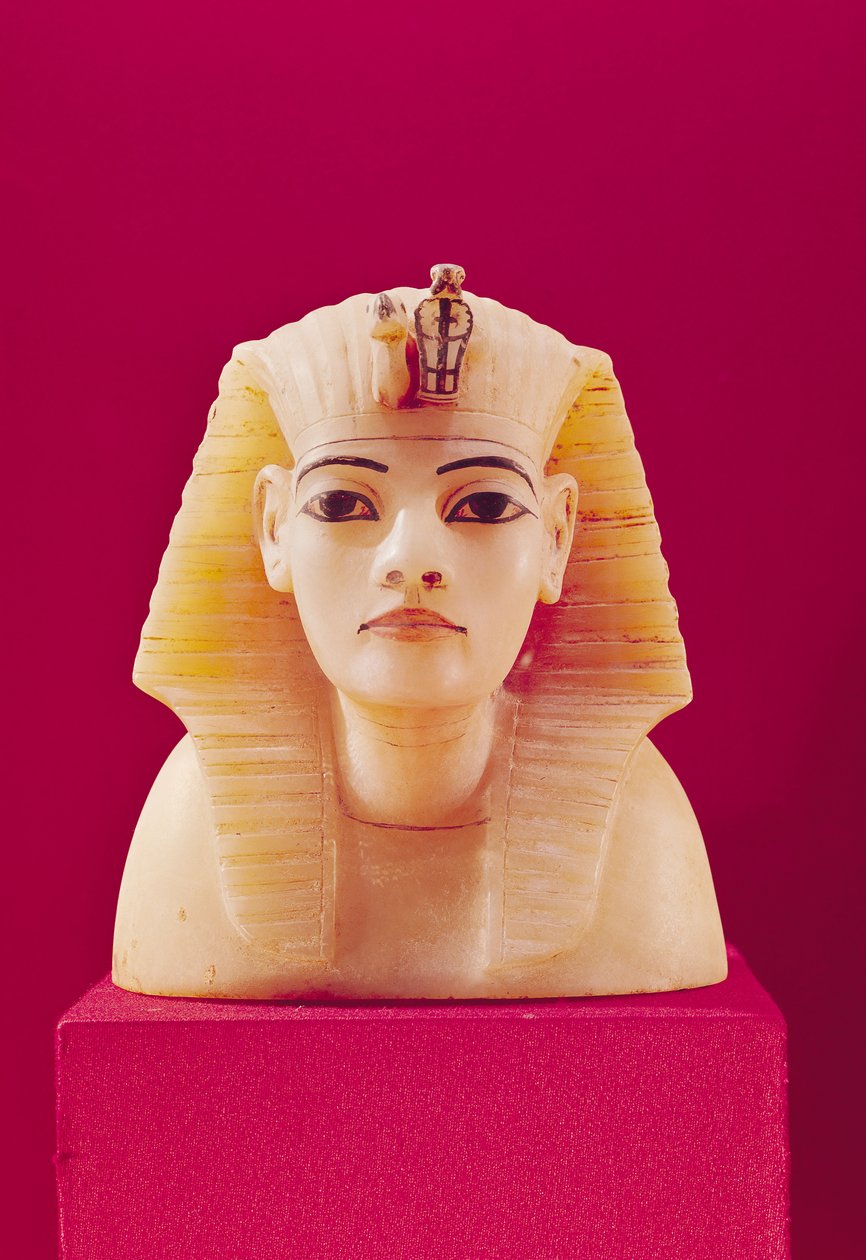 Tutankhamonin (n. 1370-1352 eKr.) New Kingdom (n. 1370-1352 eKr.) haudan tulppa (alabasteri) tekijältä Egyptian 18th Dynasty
