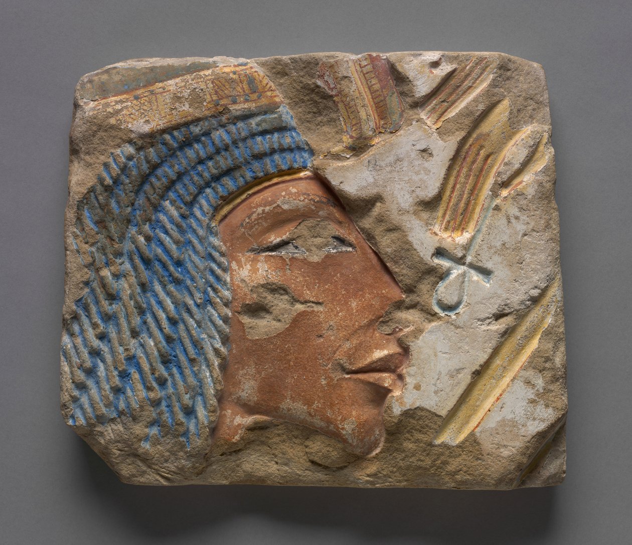 Talatat: Nefertitin muotokuva, n. 1353-1347 eKr. (maalattu hiekkakivi) tekijältä Egyptian 18th Dynasty