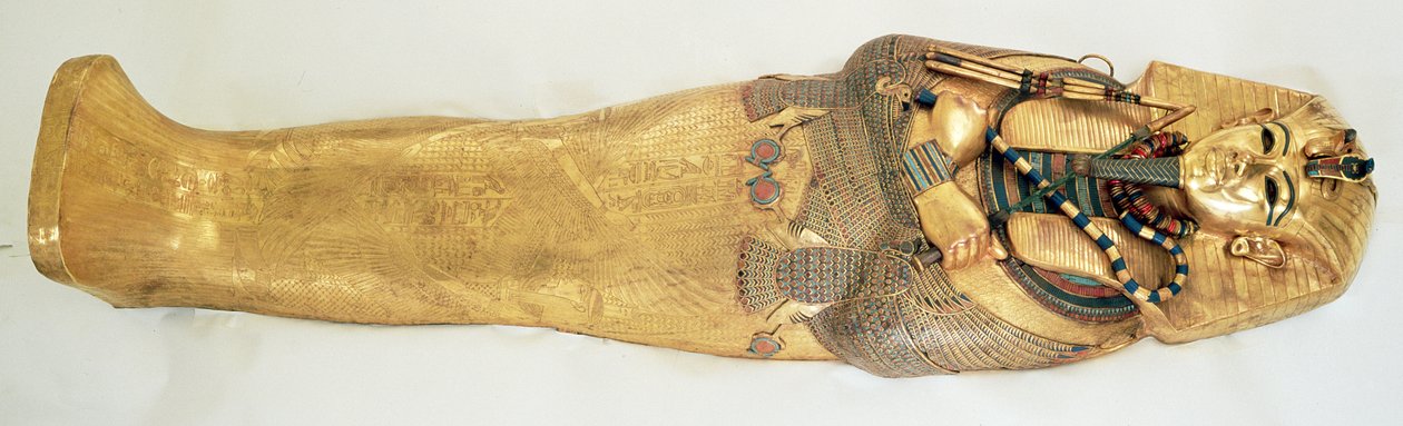 Kuninkaan sisin arkku Tutankhamonin haudasta (n. 1370-1352 eKr.) Uusi kuningaskunta (kullalla upotettu puolijalokiveillä) (katso lisätietoja kohdasta 343642) tekijältä Egyptian 18th Dynasty