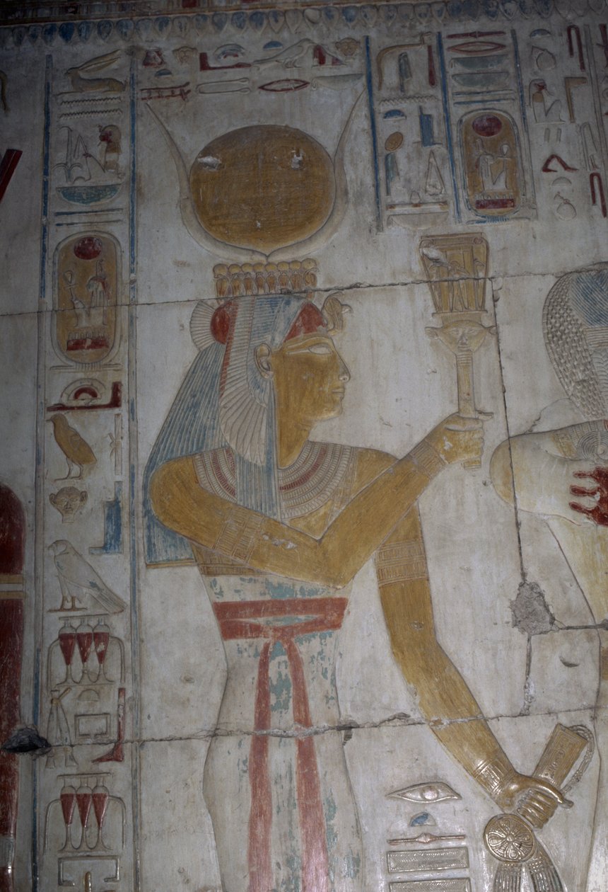Maalattu reliefi, joka esittää jumalatar Hatoria, Osiriksen kappeli, Seti I:n temppeli. tekijältä Egyptian 19th Dynasty