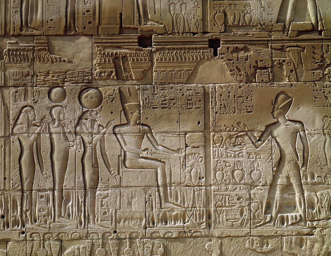 Reliefi, joka kuvaa Seti I:tä (n. 1294-1279 eKr.) tekemässä uhria Amunille Hypostyle Hallin pohjoisesta ulkoseinästä, Uudesta kuningaskunnasta tekijältä Egyptian 19th Dynasty