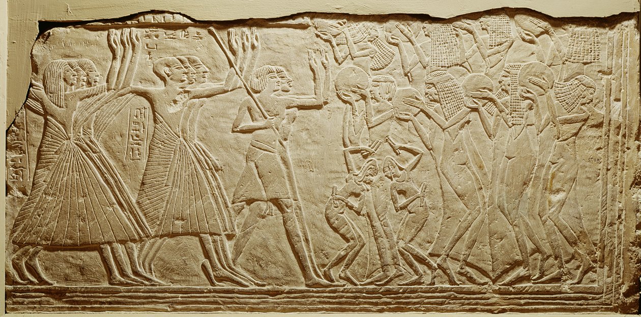 Hautajaiskorteegia kuvaava reliefi Saqqarasta (kalkkikivi) tekijältä Egyptian 19th Dynasty