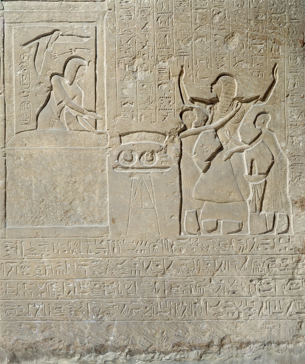 Kaulakorujen pylväs, Hormin vastaanottaa Seti I:ltä hänelle kuuluvan kullan (n. 1303-1290 eaa.) Uusi valtakunta (kalkkikivi) tekijältä Egyptian 19th Dynasty
