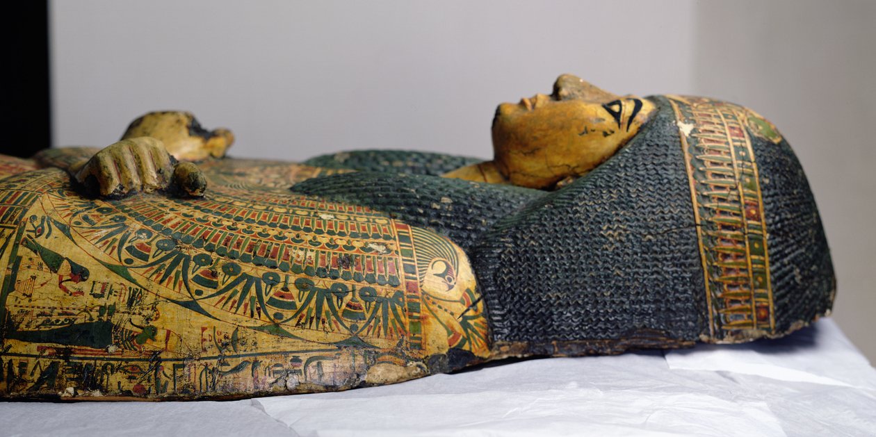 Yksityiskohta Nesyamunin muumion ulkoarkun kannesta, mahdollisesti löydetty Deir El-Bahrista, Uudesta kuningaskunnasta, noin 1100 eKr. (maalattu puu) tekijältä Egyptian 20th Dynasty