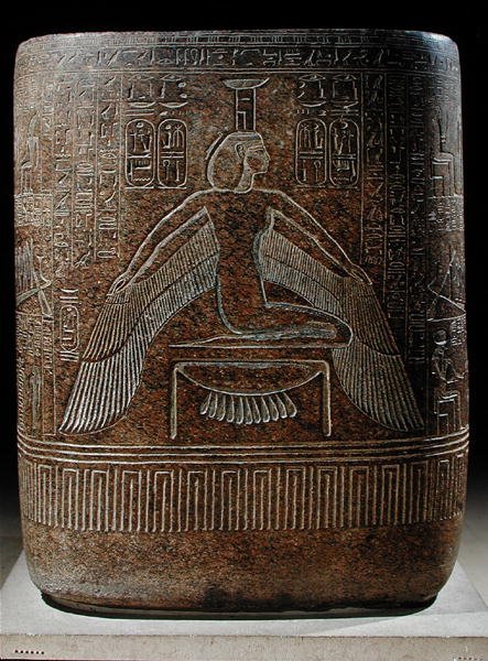 Nephthys suojelee faaraota Ramses III:n (n. 1854-1153 eKr.) sarkofagista hänen haudastaan Kuninkaiden laaksossa, Uudessa kuningaskunnassa (vaaleanpunainen graniitti) tekijältä Egyptian 20th Dynasty