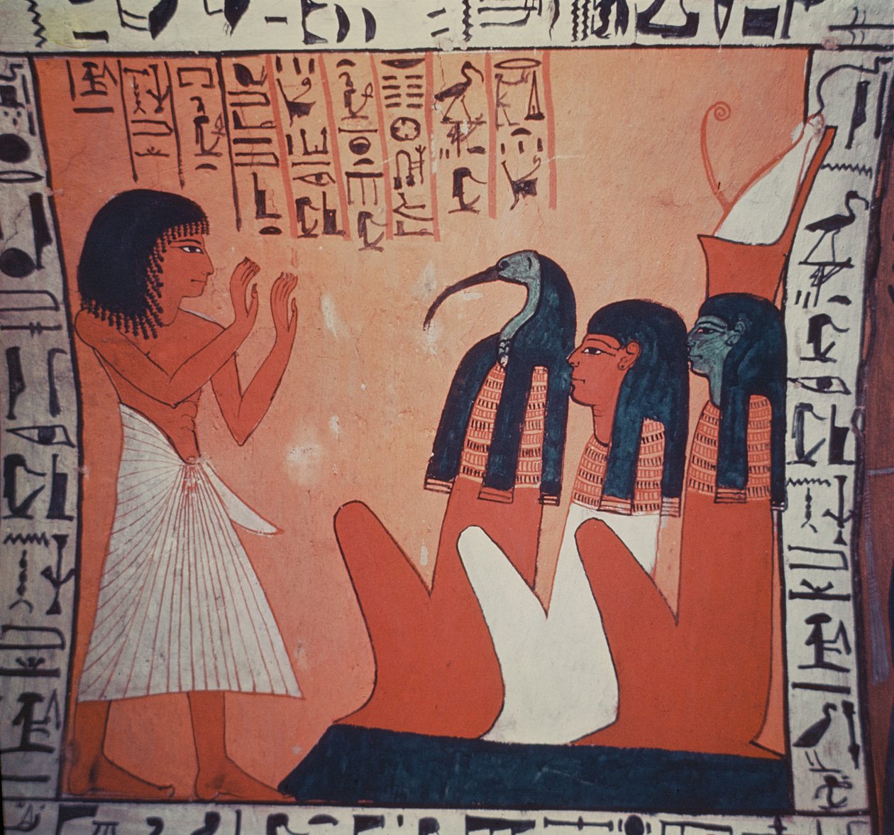 Hautamaalaus, jossa kuvataan edesmenneitä Osiriksen, Isiksen ja Thothin edessä tekijältä Egyptian 2nd Dynasty