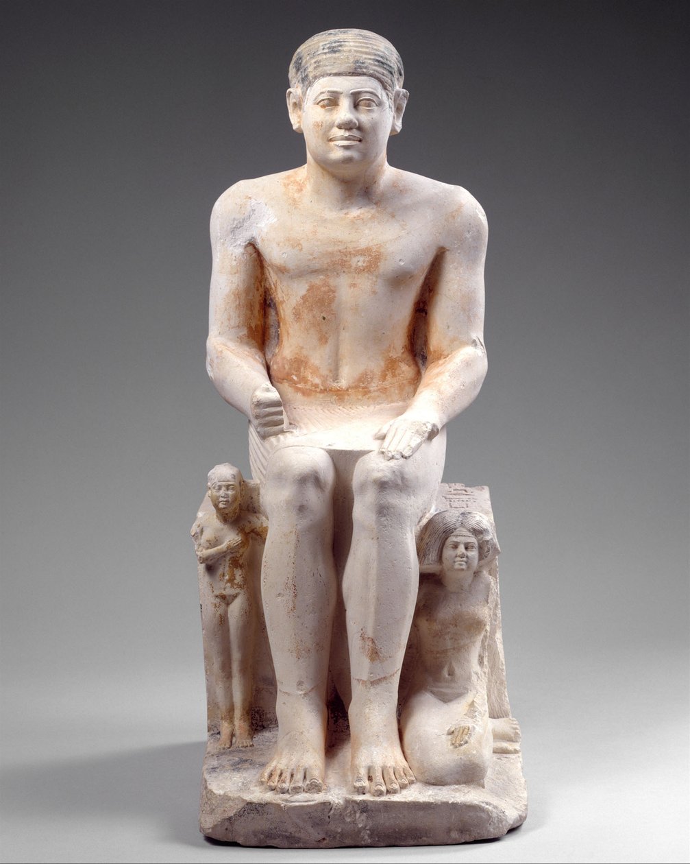 Nikare vaimonsa ja tyttärensä kanssa, noin 2420-2389 eaa. (maalattua kalkkikiveä) tekijältä Egyptian 5th Dynasty