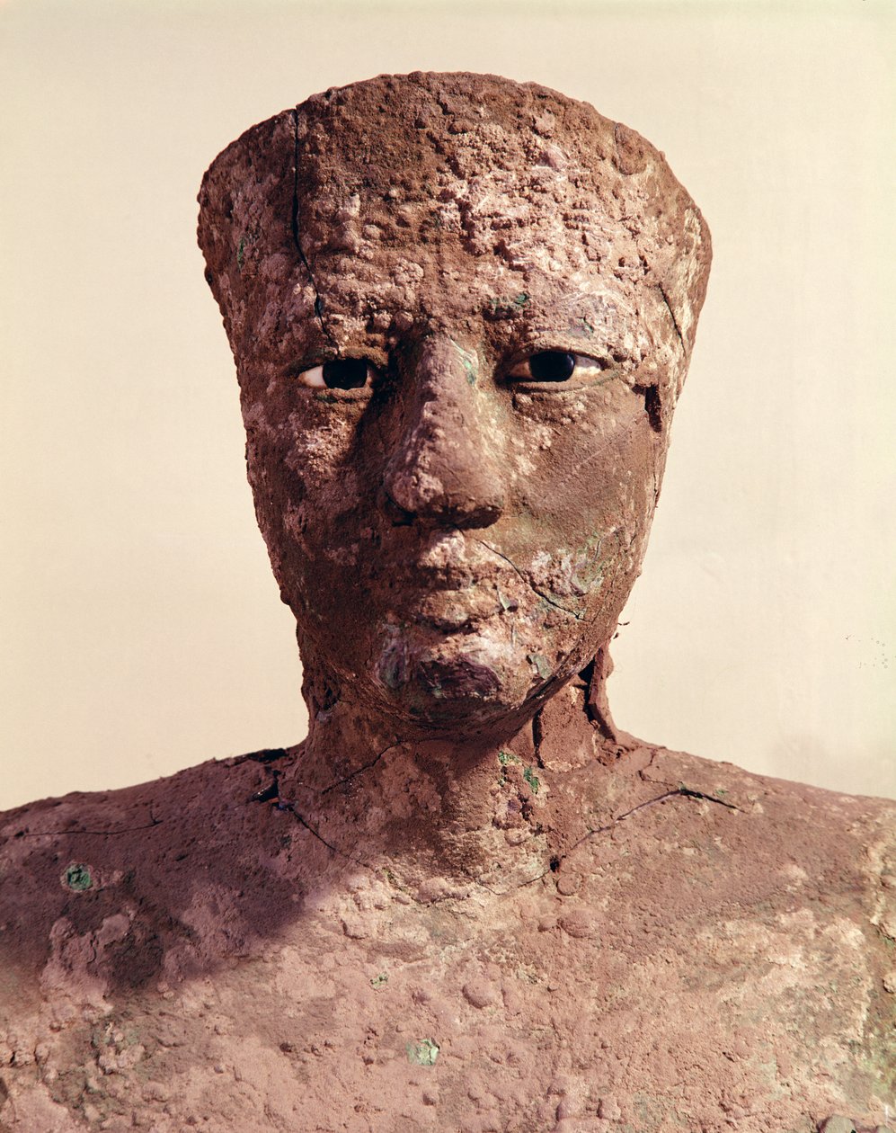 Pepi I:n (2289-2255 eKr.) patsas pään yksityiskohta, löydetty Hierakonpolisista, noin 2281-2241 eKr. (kupari) tekijältä Egyptian 6th Dynasty