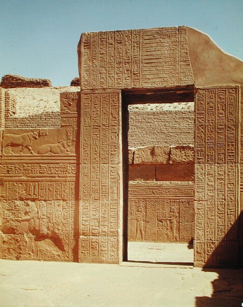 Portti kolmanteen Hypostyle Halliin tekijältä Egyptian Ptolemaic Period