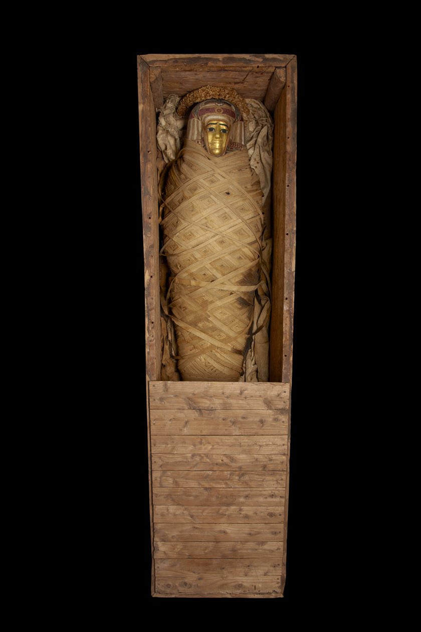 Äiti arkussa, Hawarasta tekijältä Egyptian Ptolemaic Period