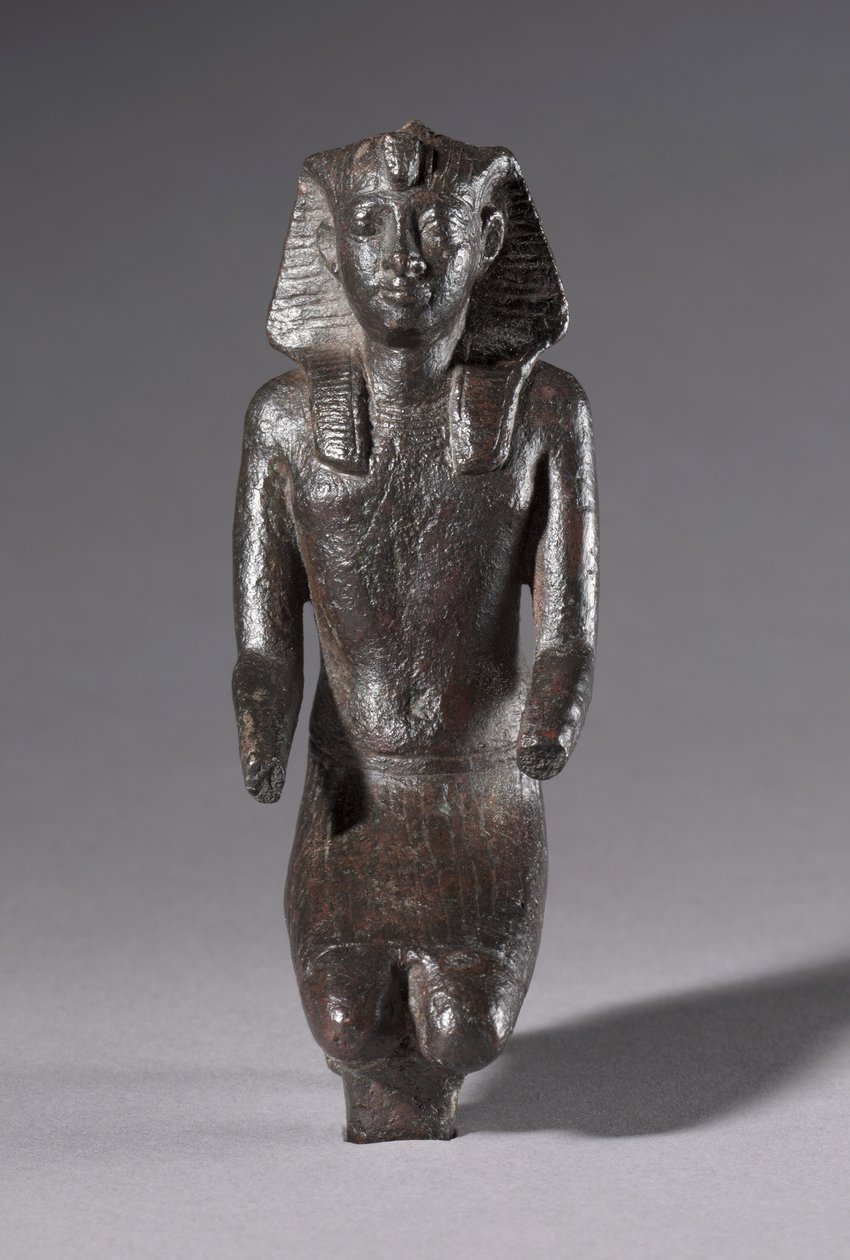 Polvistuvan kuninkaan patsas, kreikkalais-roomalainen aika, 304-30 eaa. tekijältä Egyptian Ptolemaic Period