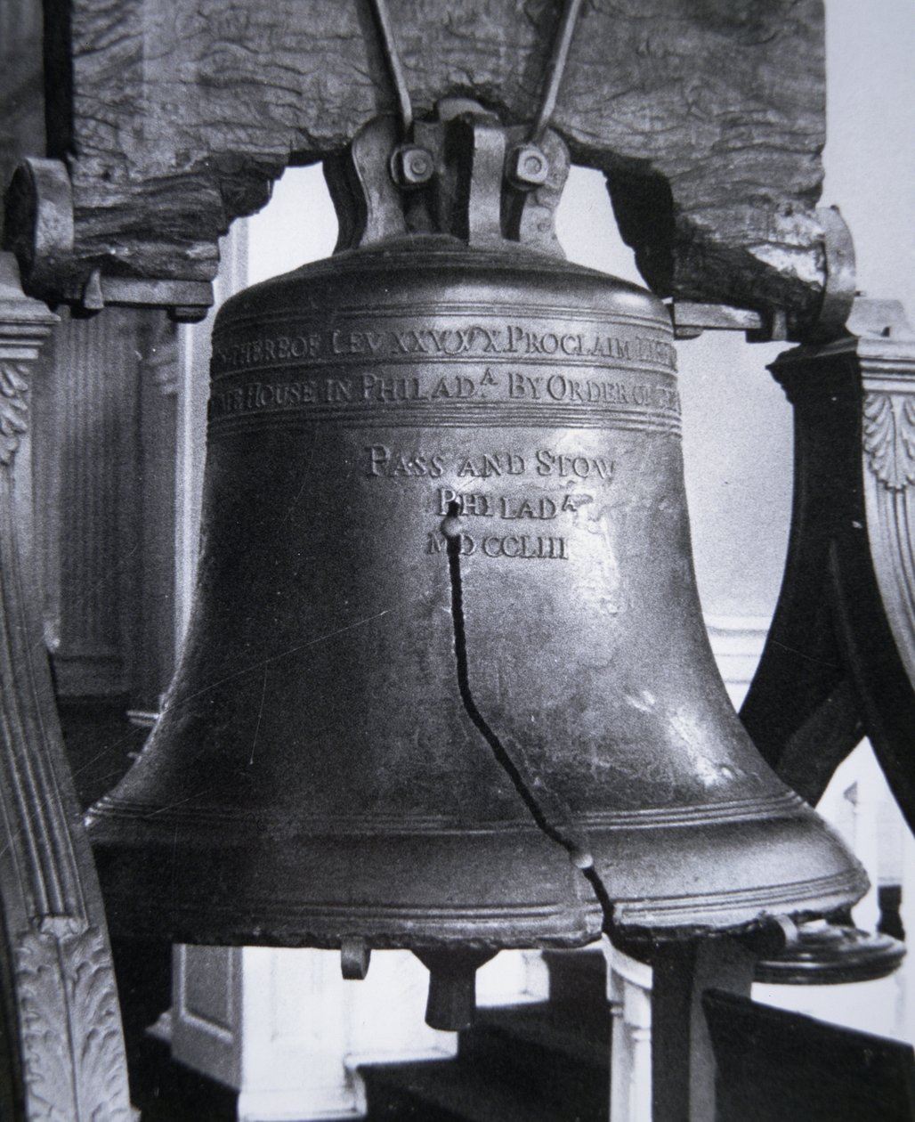 Liberty Bell, valettu vuonna 1752 (kupari ja tina) tekijältä Nicolas d