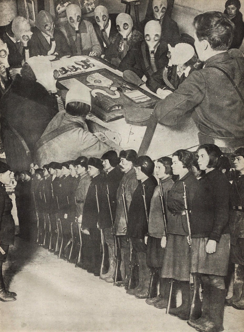 Osoaviakhim. Kuvitus julkaisusta Neuvostoliitto rakentaa sosialismia, 1933. tekijältä Eliezer Markowich Lissitzky
