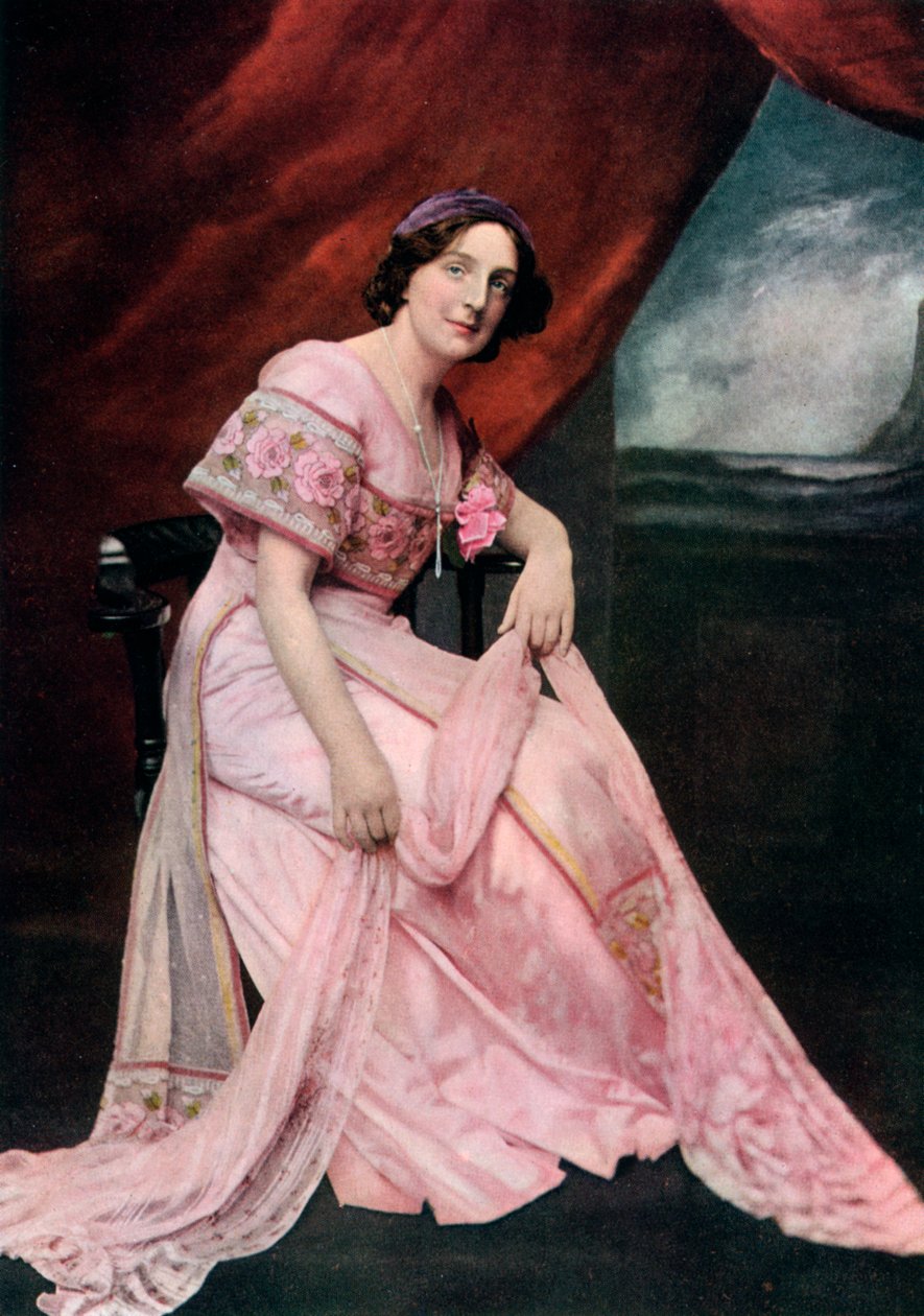 Edith Clegg, 1911-1912 tekijältä Elliott and Fry