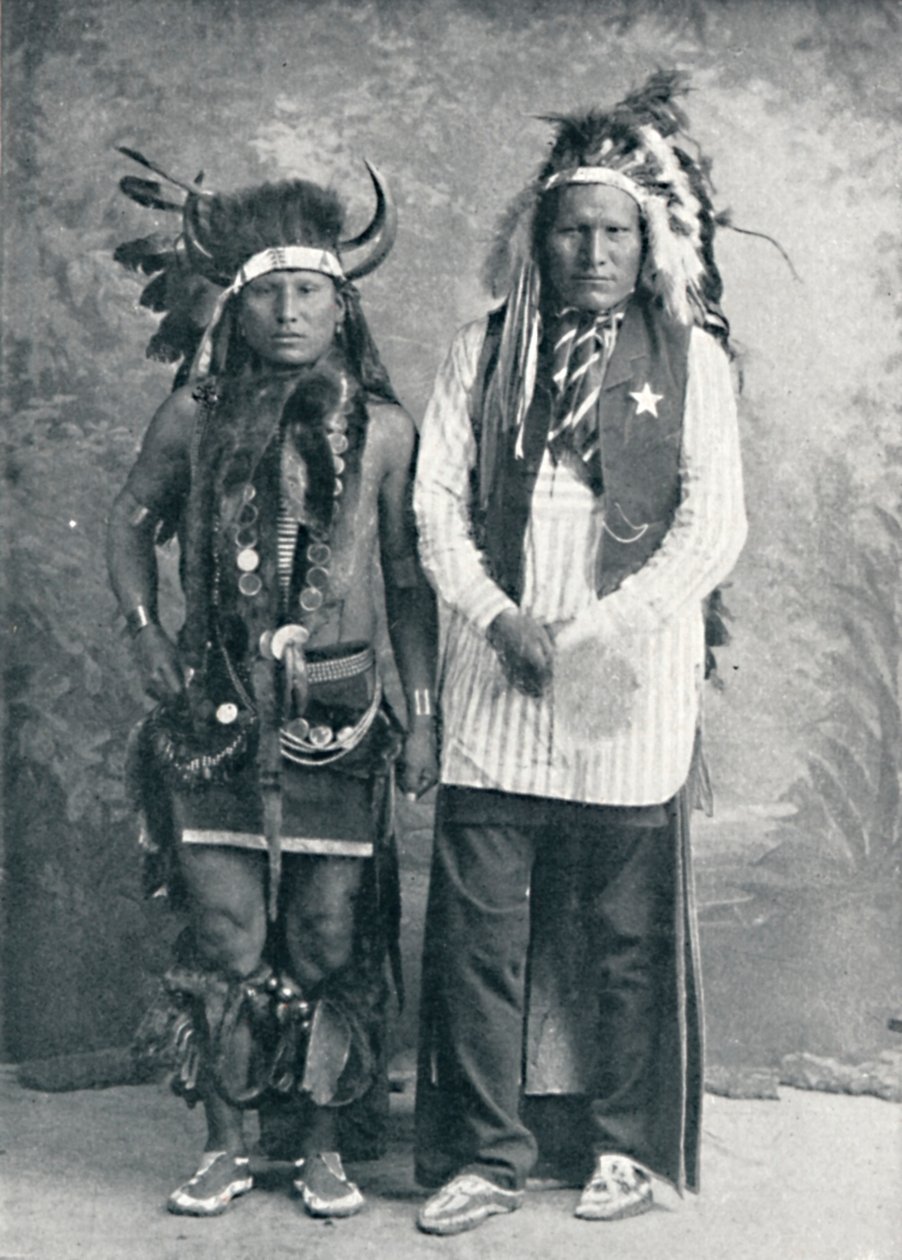 Pohjois-Amerikan intiaanit, 1912 tekijältä Elliott and Fry