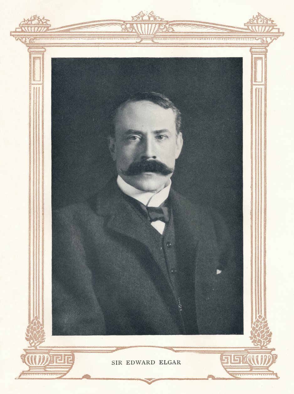 Sir Edward Elgar, 1895. tekijältä Elliott and Fry
