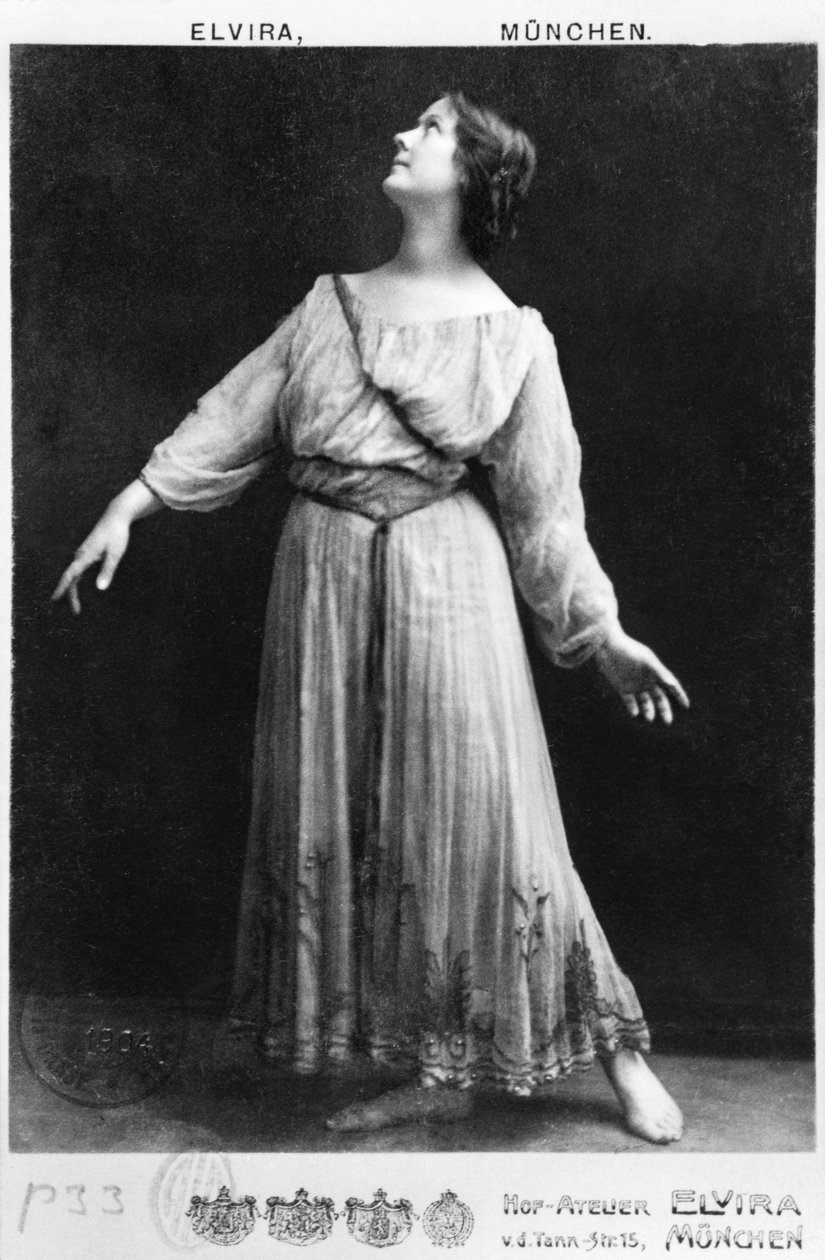 Isadora Duncan (1877-1927) n. 1903-04 tekijältä Elvira Studio