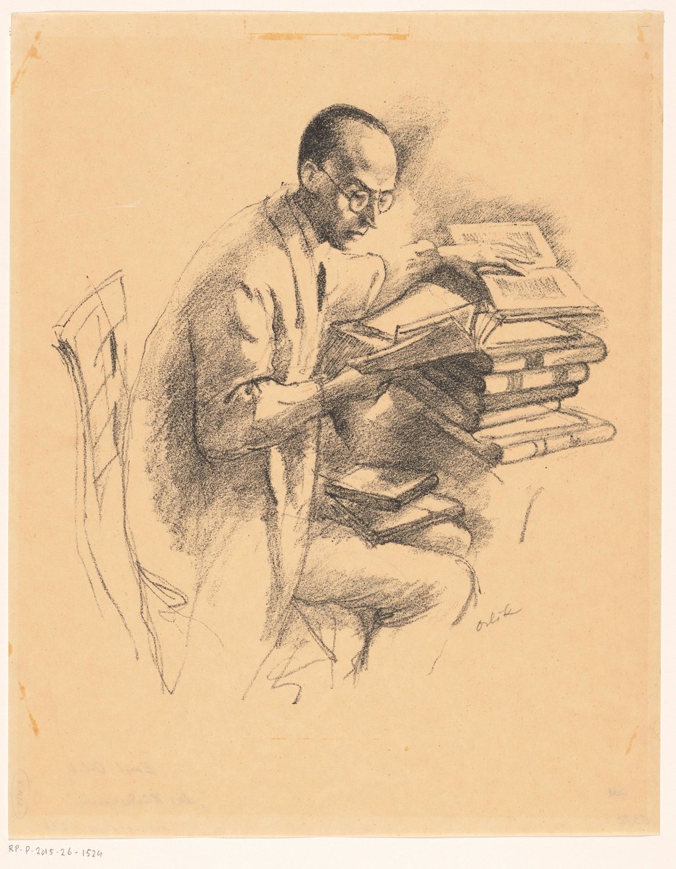 Mies kirjoja täynnä olevan pöydän takana tekijältä Emil Orlik (signed by artist)