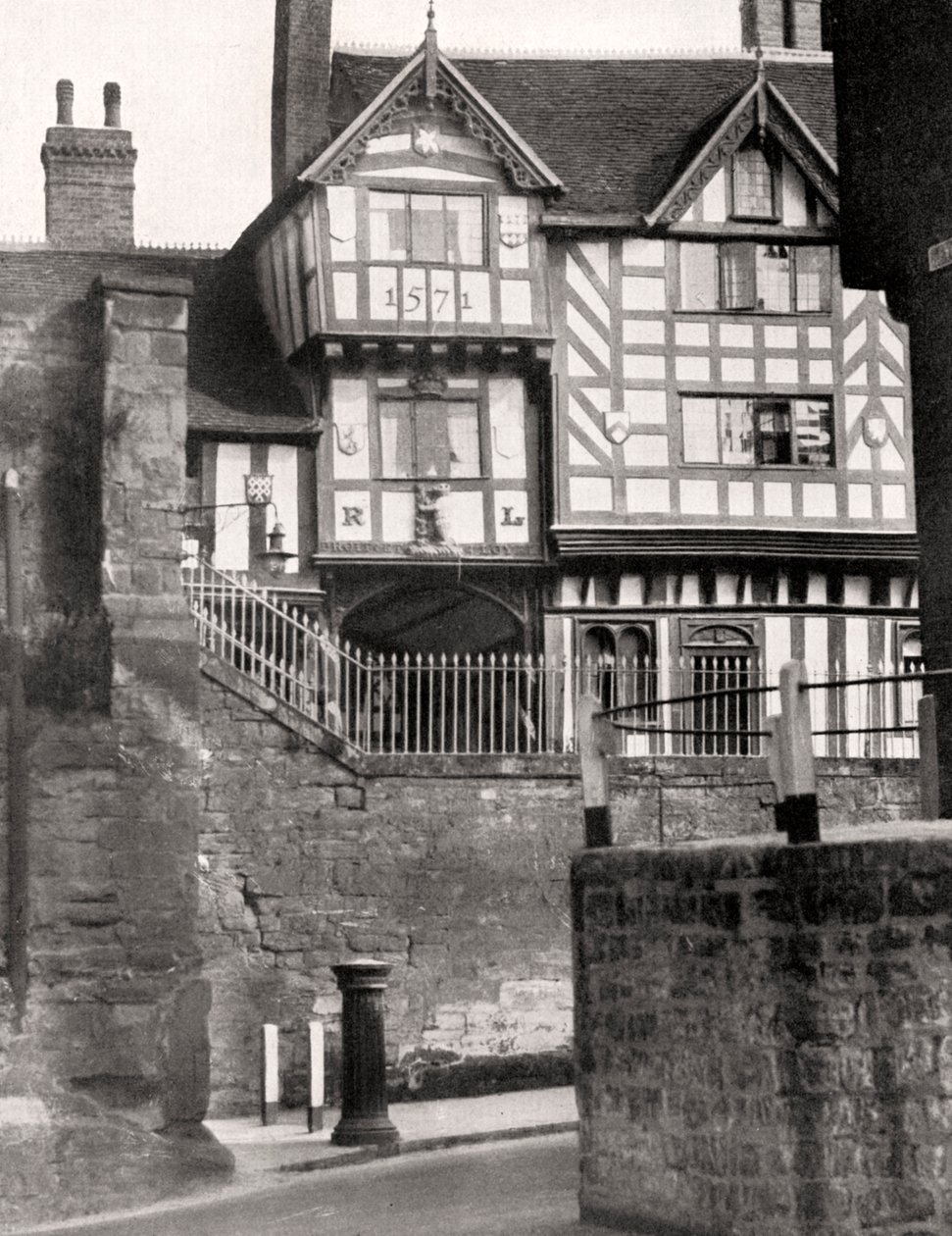 Lord Leycester Hospital, Warwick, 1924-1926 tekijältä Emil Otto Hoppe