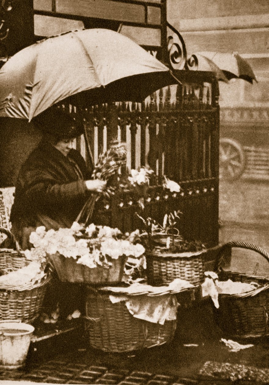 Kukkamyyjä Piccadilly Circusissa (seepiakuva) tekijältä English Photographer