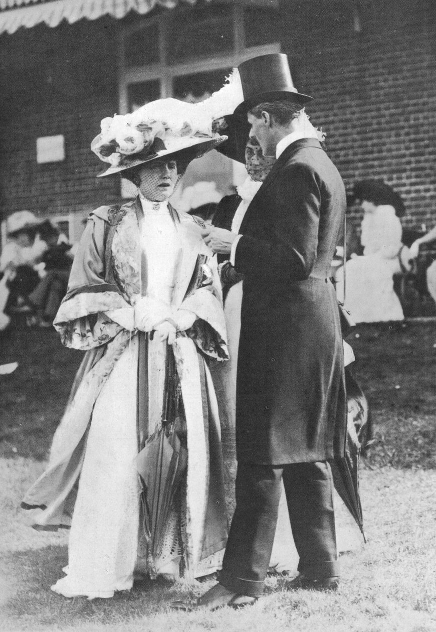 Alice Keppel ja hänen miehensä George, 1909 tekijältä English Photographer