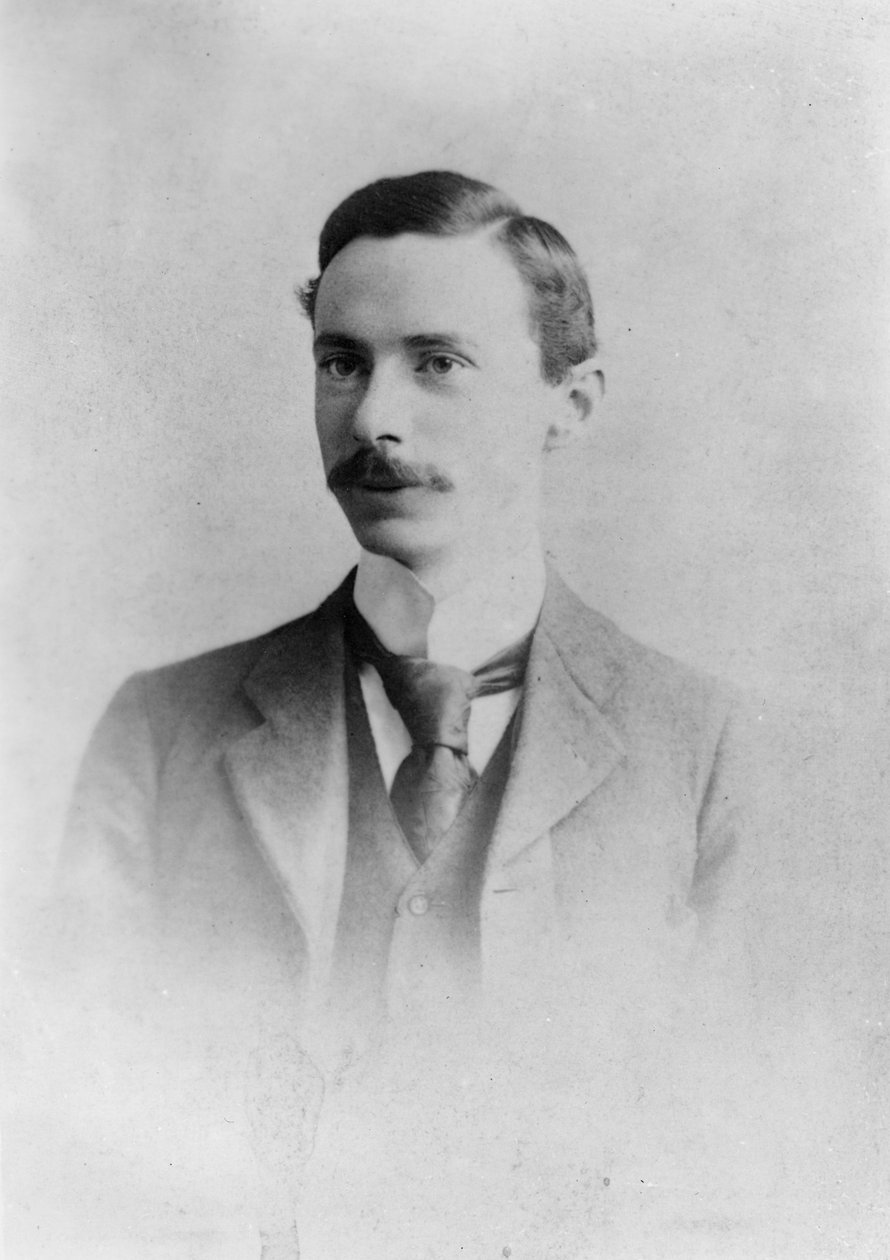 Bertrand Russell, noin 1895 tekijältä English Photographer