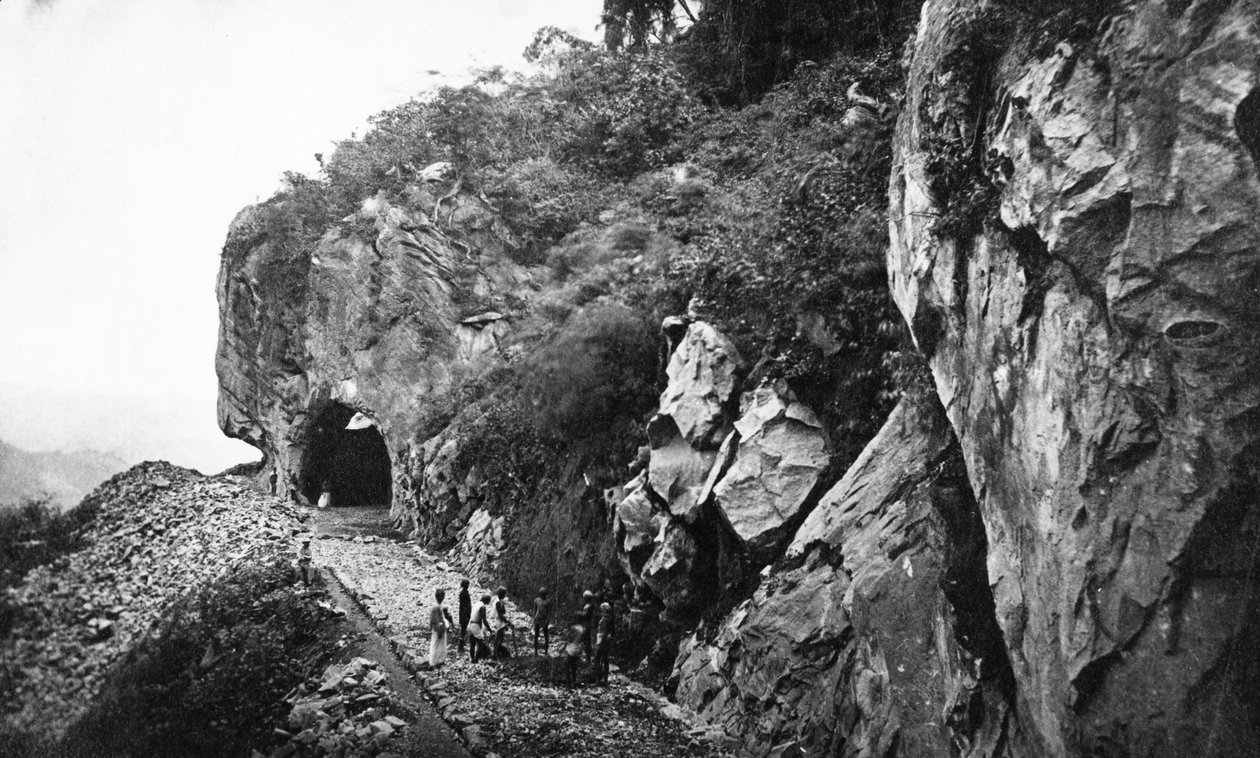 Kadugannawan kaltevuuden rakentaminen, Ceylonin hallituksen rautatiet, n. 1865 tekijältä English Photographer