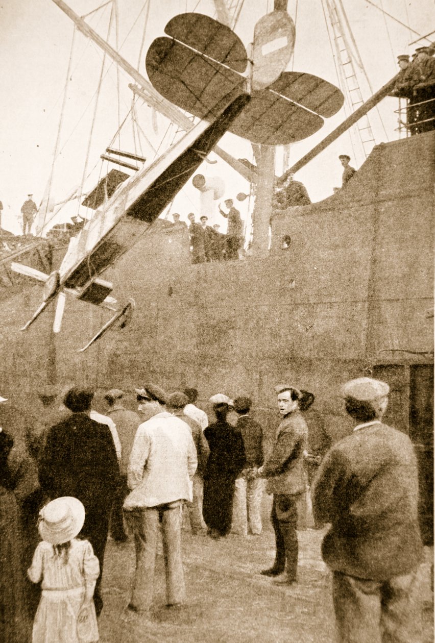Brittiläisen lentokoneen poistuminen sen saapuessa Ranskaan, 1914-1919 tekijältä English Photographer