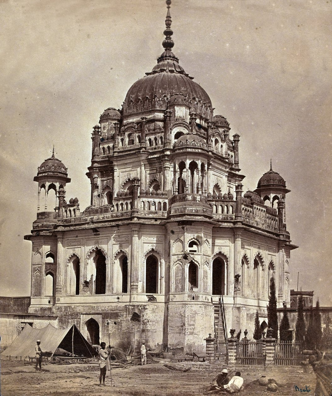 Kupolipalatsi, noin 1858 tekijältä English Photographer