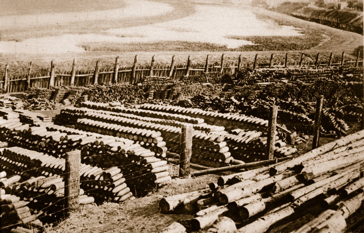 Kaasusäiliöt Luttressa, Belgiassa, 1914-19 tekijältä English Photographer
