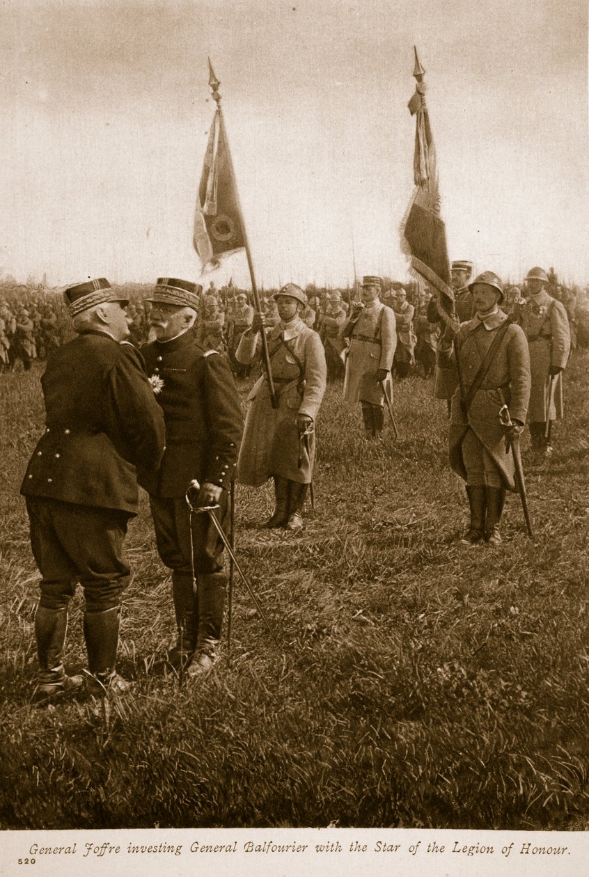 Kenraali Joffre sijoittaa kenraali Balfourierin kunnialegioonan tähdellä 1914-1919 tekijältä English Photographer