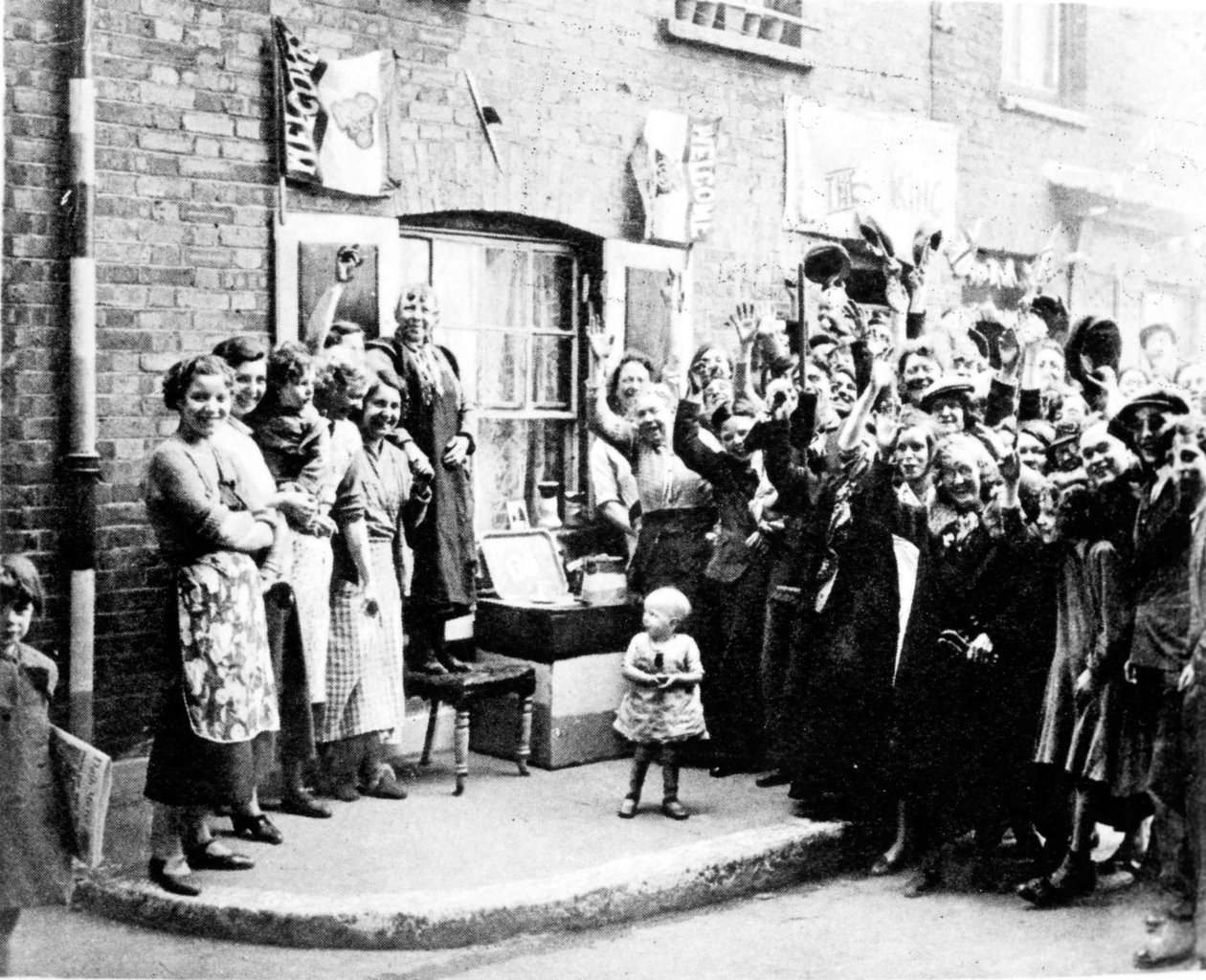 Juhlavuoden koristelu East Endissä, 12. toukokuuta 1935 tekijältä English Photographer