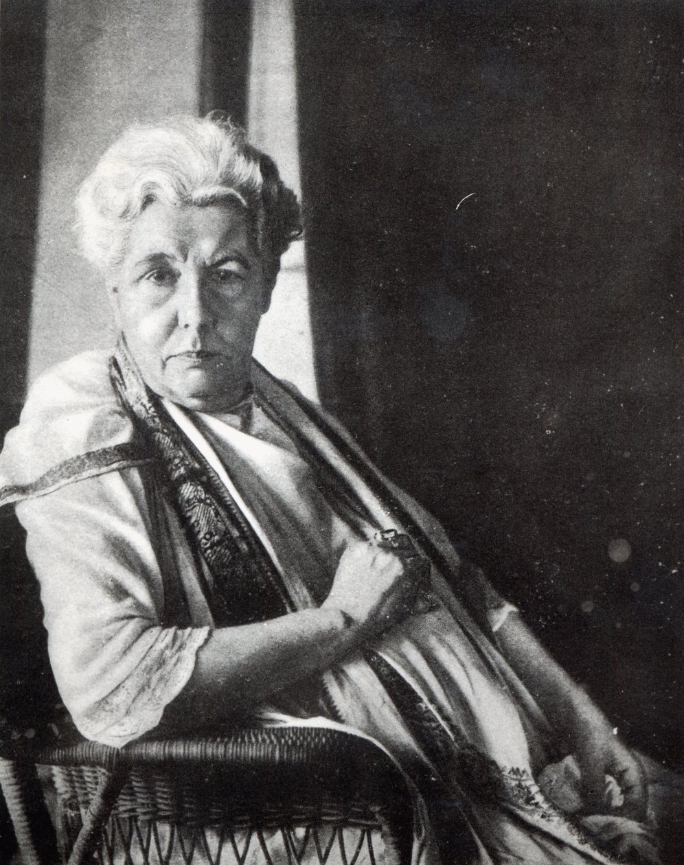Rouva Annie Besant tekijältä English Photographer