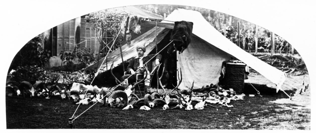 Intiaanipalkinnot, noin 1870-luku tekijältä English Photographer