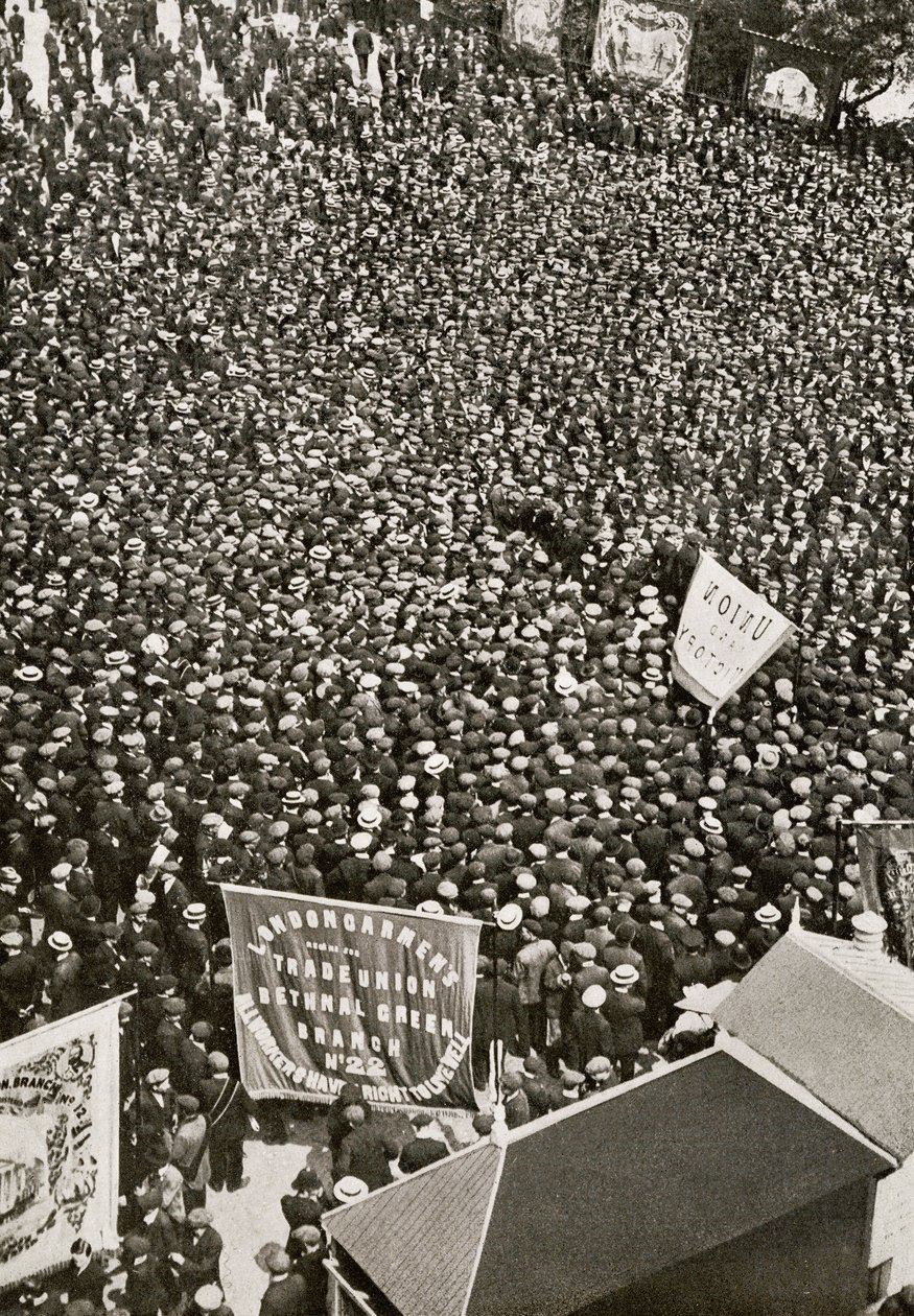 Ulkoilmamielenosoitus liikennelakon aikana, 1912, julkaisusta "The Year 1912", julkaistu Lontoossa, 1913 tekijältä English Photographer