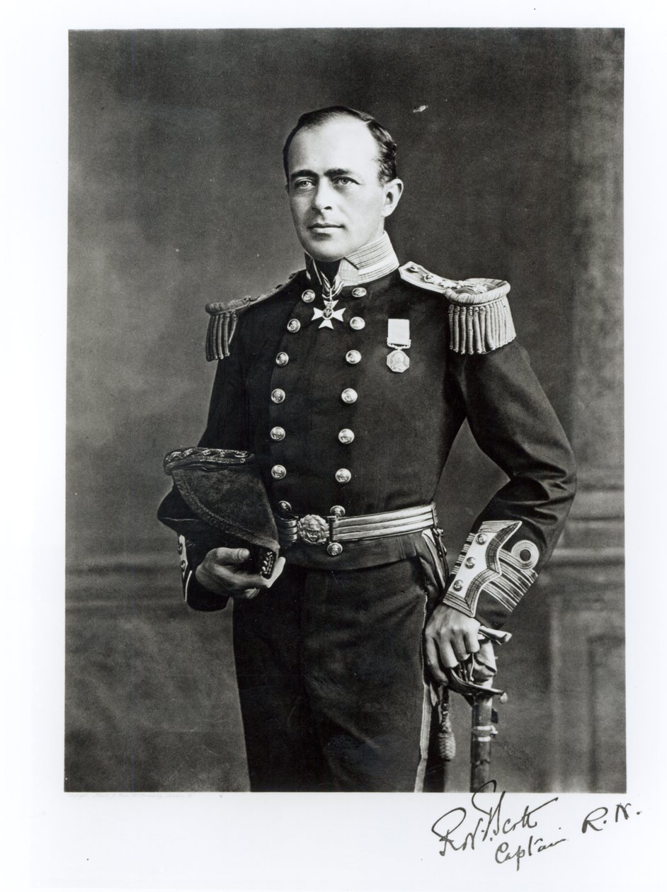 Muotokuva kapteeni Robert Falcon Scottista (1868-1912) tekijältä English Photographer
