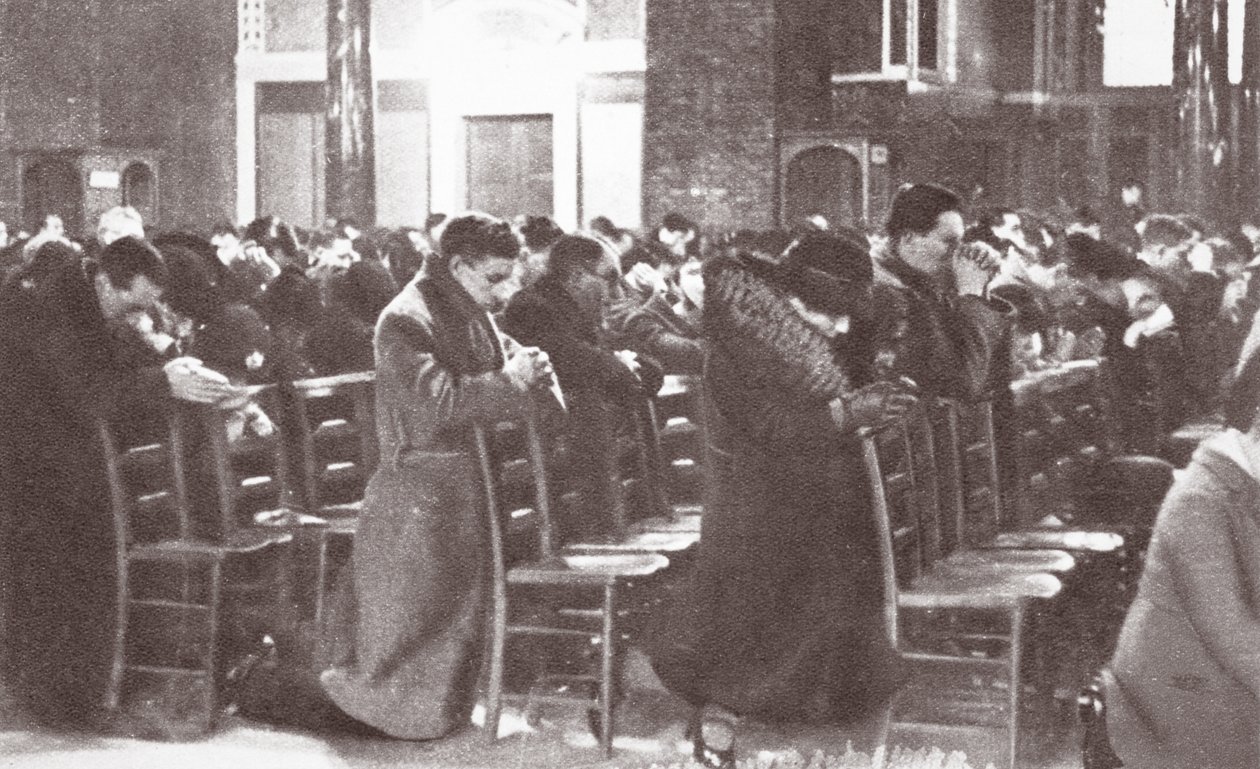Rukoukset George V:n puolesta, tammikuu 1936 tekijältä English Photographer