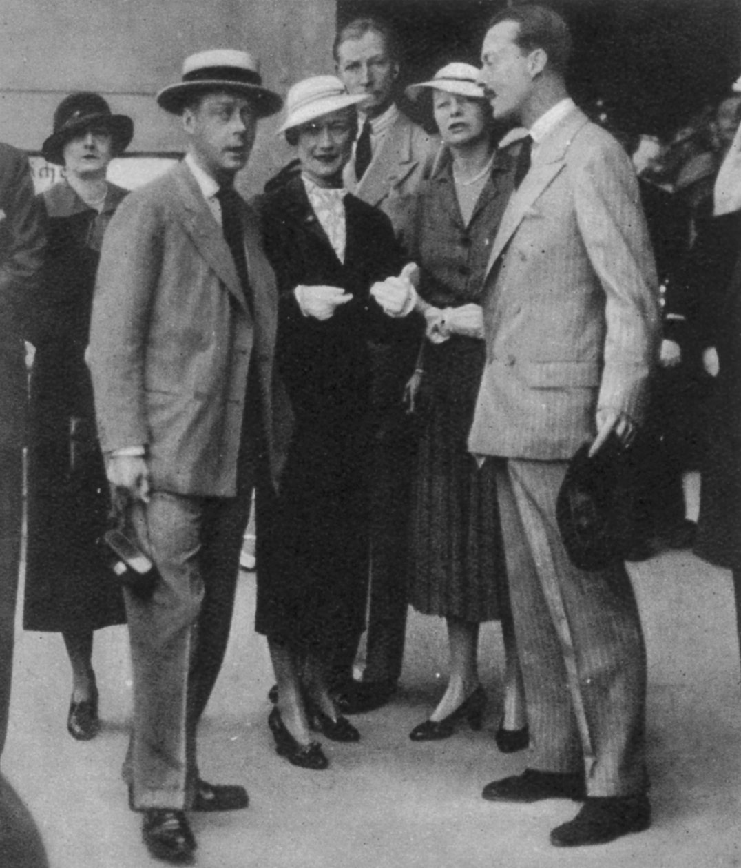 Prinssi Edward ja Wallis Warfield Simpson kuninkaallisella risteilyllä, 1936 tekijältä English Photographer