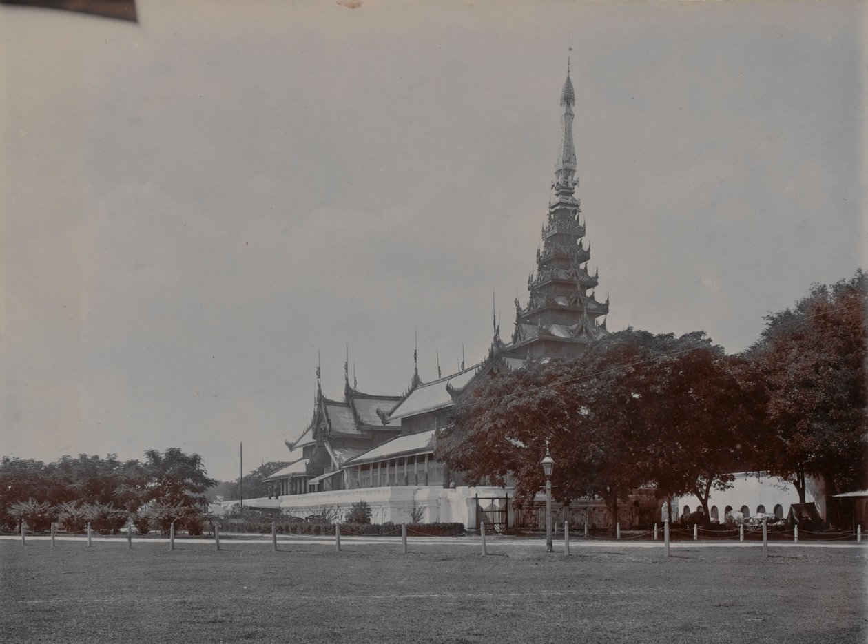Pyit-that, Mandalayn palatsi, Burma, 1906 tekijältä English Photographer