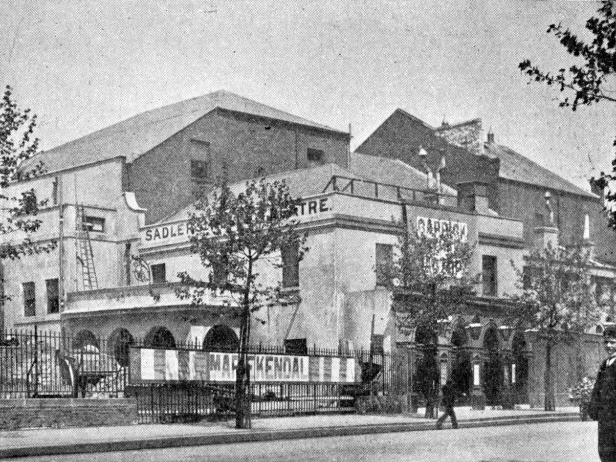 Sadlers Wells Theatre, kuvitus elokuvasta The King, 1. kesäkuuta 1901 tekijältä English Photographer